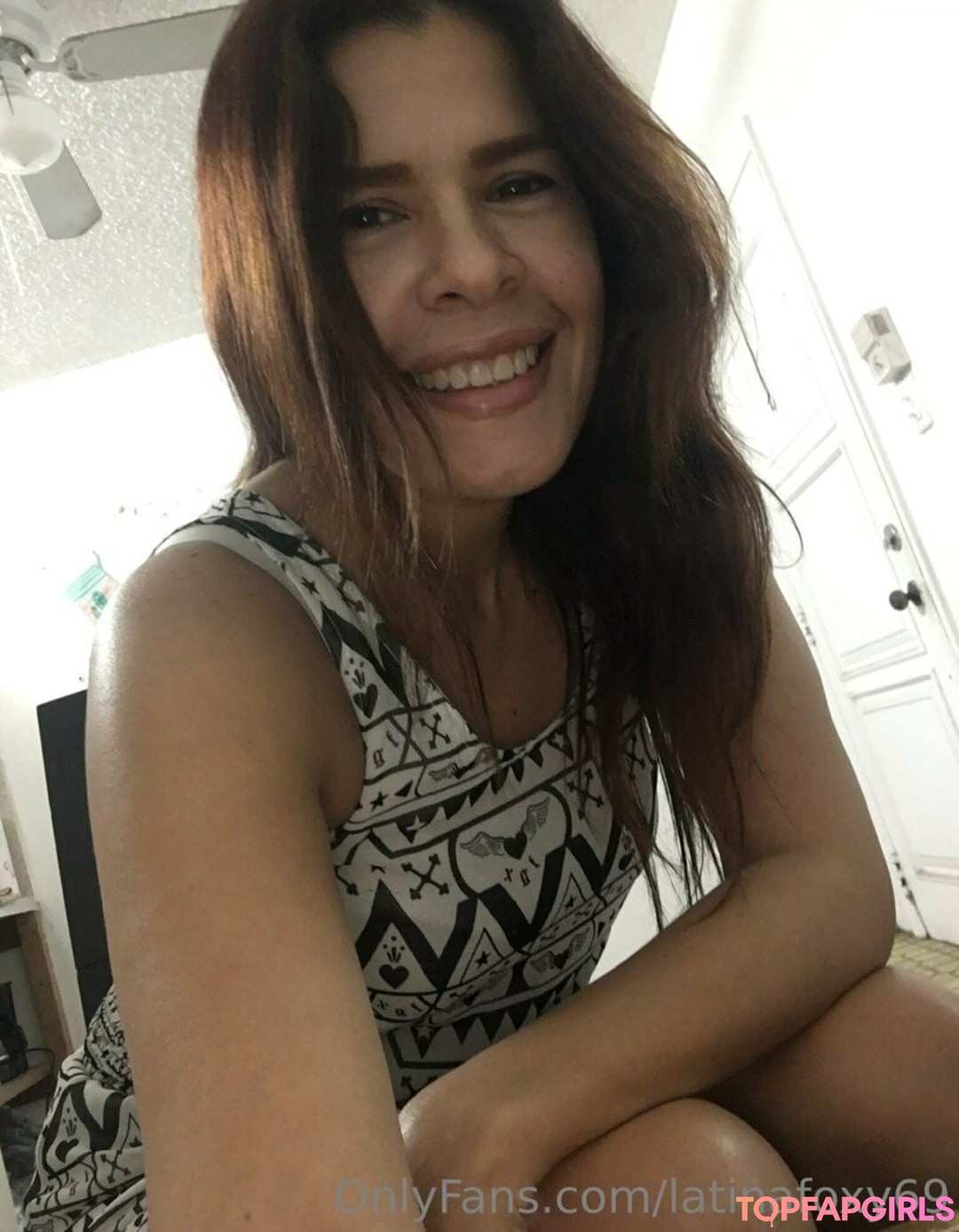 Foto desnuda filtrada de OnlyFans de Latinafoxy69 #55 Foto desnuda filtrada de OnlyFans de Latinafoxy69 #55
