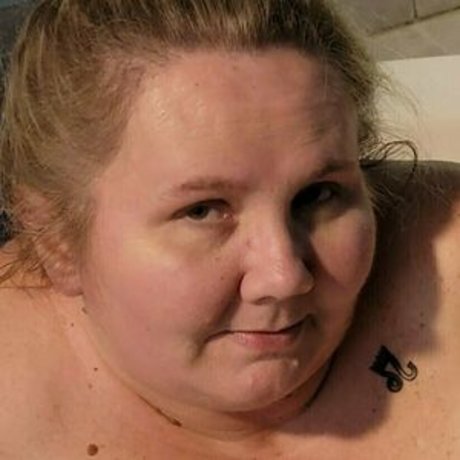 Foto desnuda filtrada de OnlyFans de Bustywench