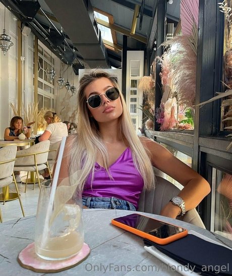 Blondy_angel
