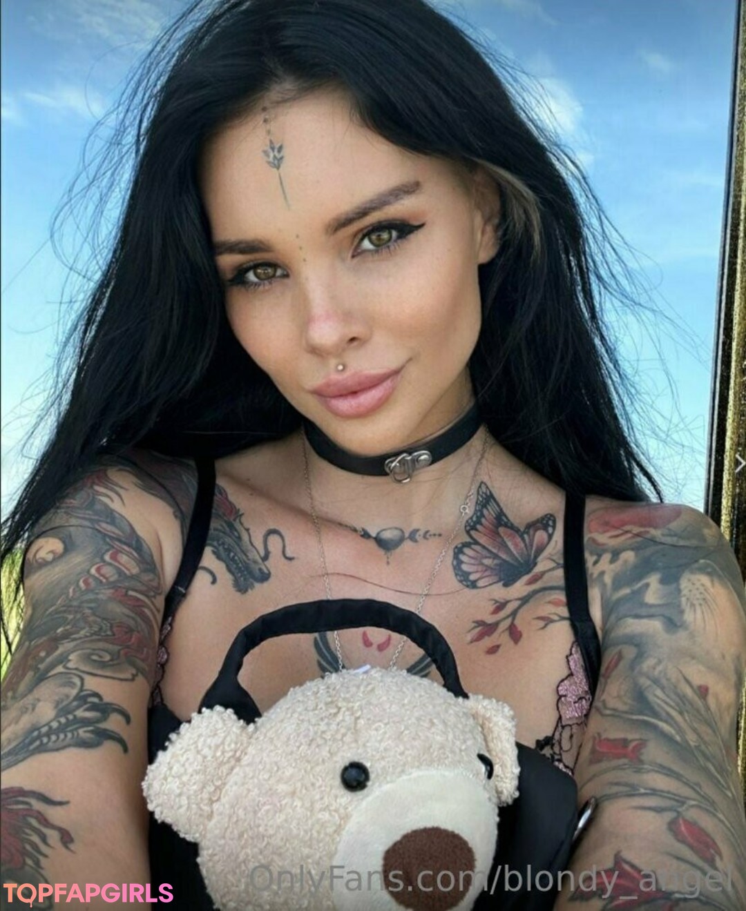 Foto desnuda filtrada de OnlyFans de Blondyangel #706 Foto desnuda filtrada de OnlyFans de Blondyangel #706