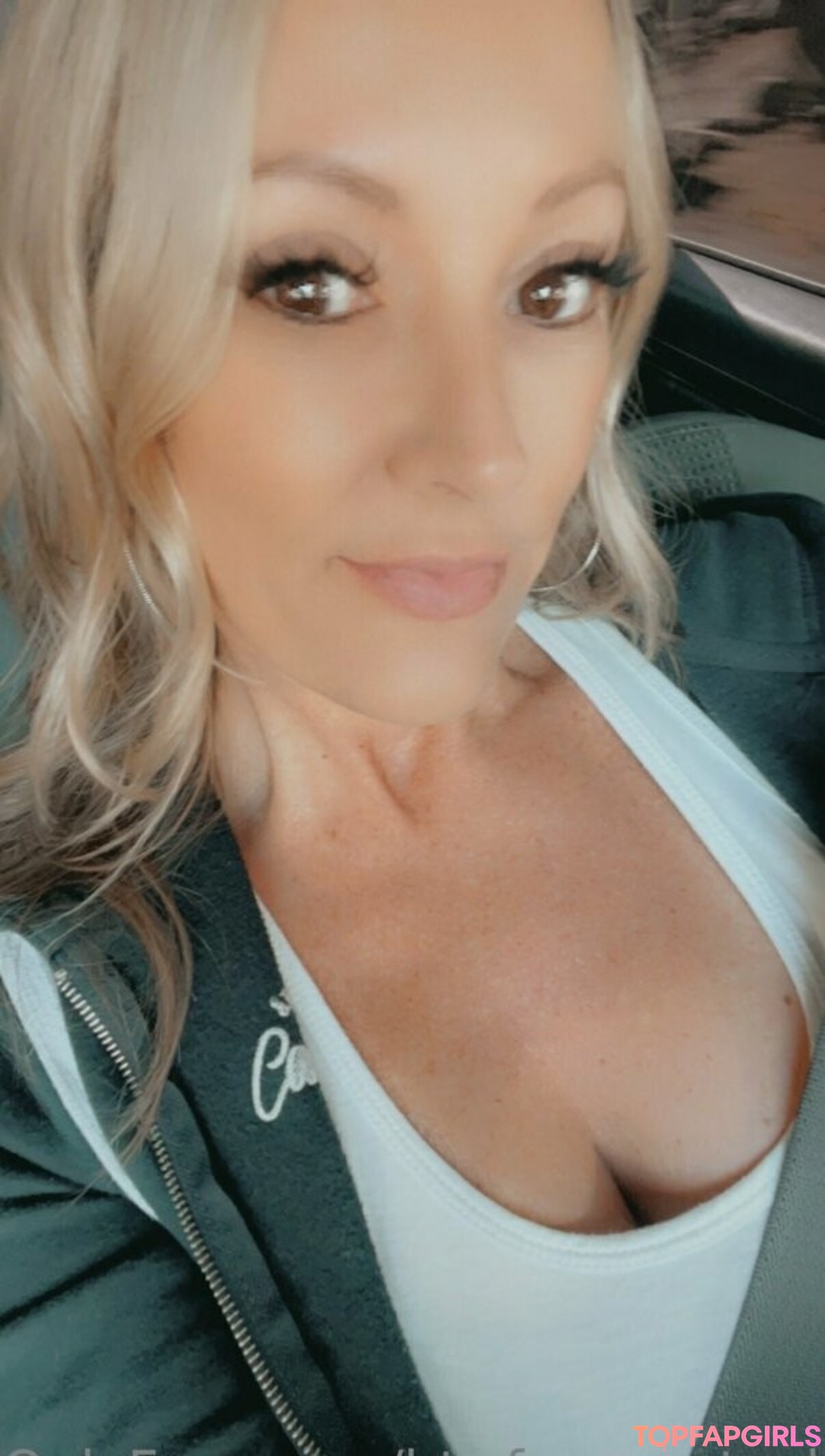 Foto desnuda filtrada de OnlyFans de Htwfmomtaylor #46 Foto desnuda filtrada de OnlyFans de Htwfmomtaylor #46