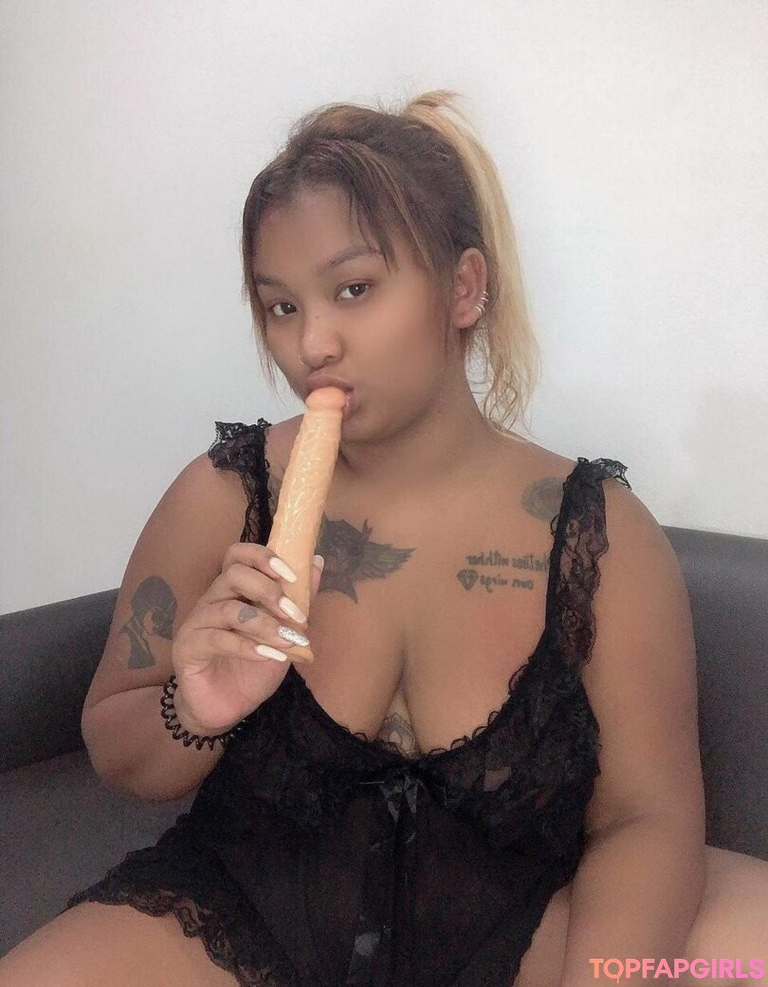 Foto desnuda filtrada de OnlyFans de Oporthaigirl #116 Foto desnuda filtrada de OnlyFans de Oporthaigirl #116