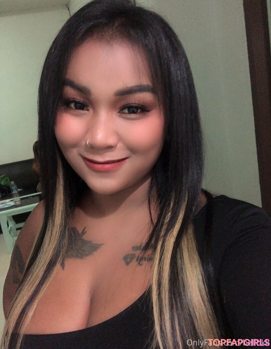 Foto desnuda filtrada de OnlyFans de Oporthaigirl #17 Foto desnuda filtrada de OnlyFans de Oporthaigirl #17