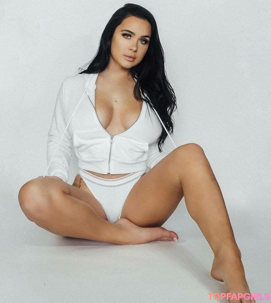 Foto desnuda filtrada de OnlyFans de Sarah Love Macdonald #451 Foto desnuda filtrada de OnlyFans de Sarah Love Macdonald #451