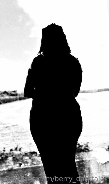 Berrydarktales