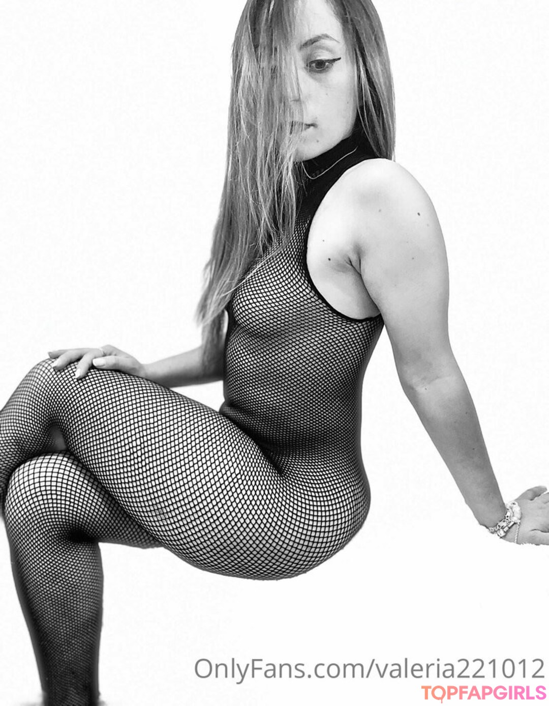 Foto desnuda filtrada de OnlyFans de Valeria221012 #38 Foto desnuda filtrada de OnlyFans de Valeria221012 #38