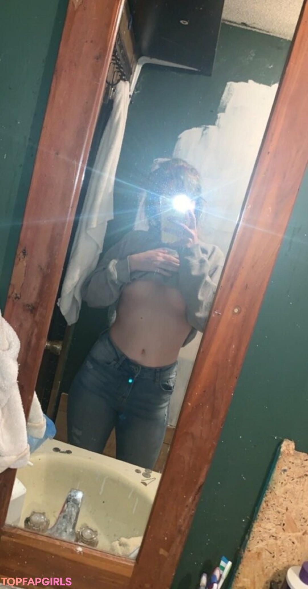 Foto desnuda filtrada de OnlyFans de Gothichorrorcliche #13 Foto desnuda filtrada de OnlyFans de Gothichorrorcliche #13