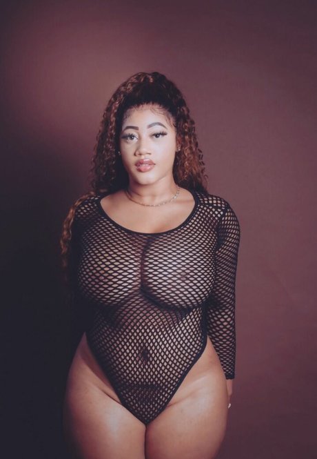 Foto desnuda filtrada de OnlyFans de Roxiiee96