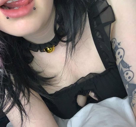 Foto desnuda filtrada de OnlyFans de Derpydanii