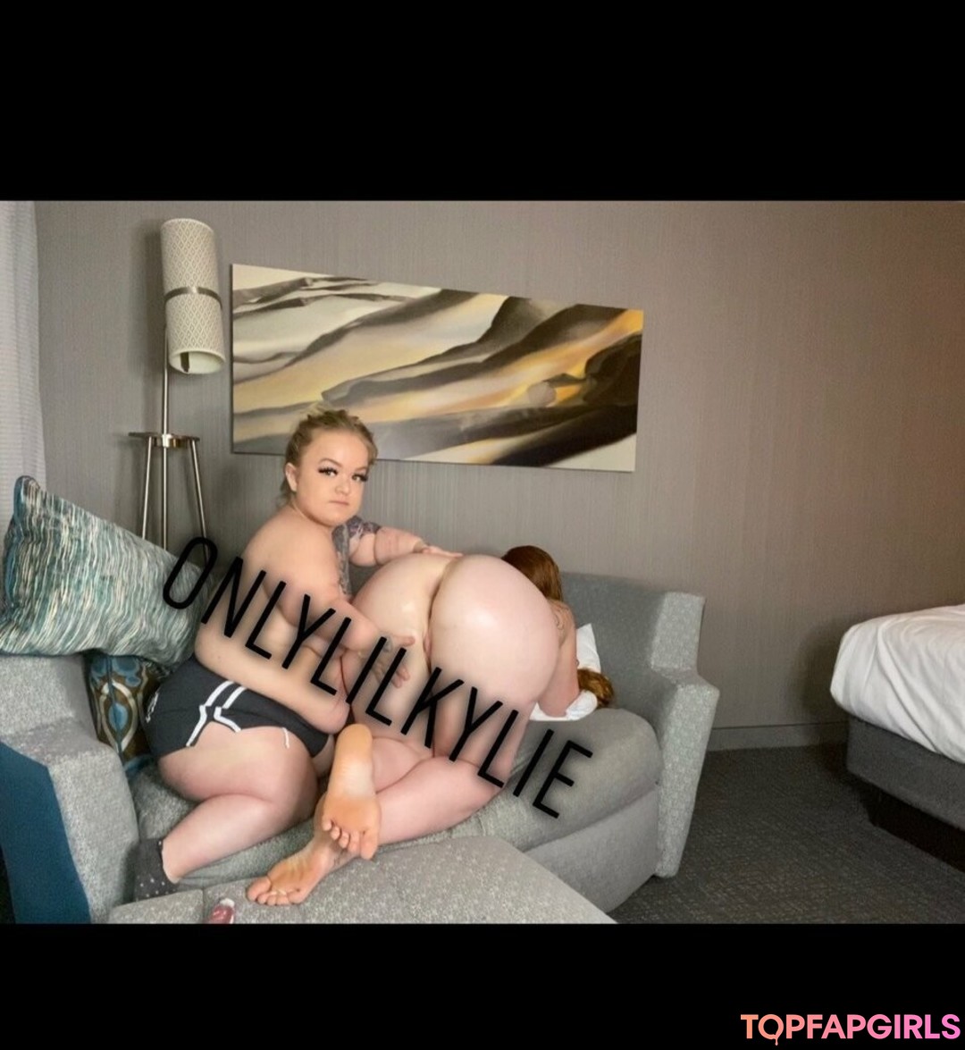 Foto desnuda filtrada de OnlyFans de Officialkylie #27 Foto desnuda filtrada de OnlyFans de Officialkylie #27