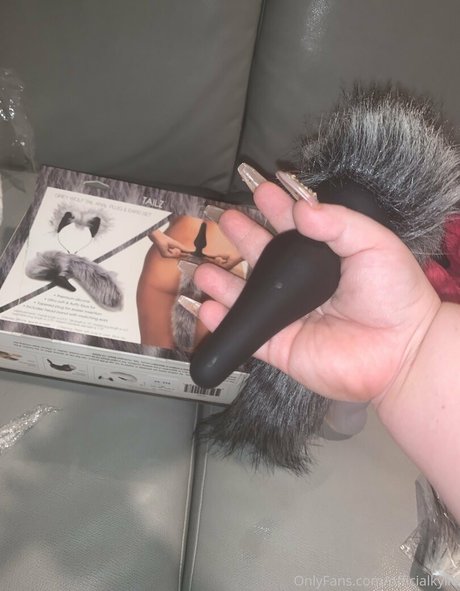 Officialkylie