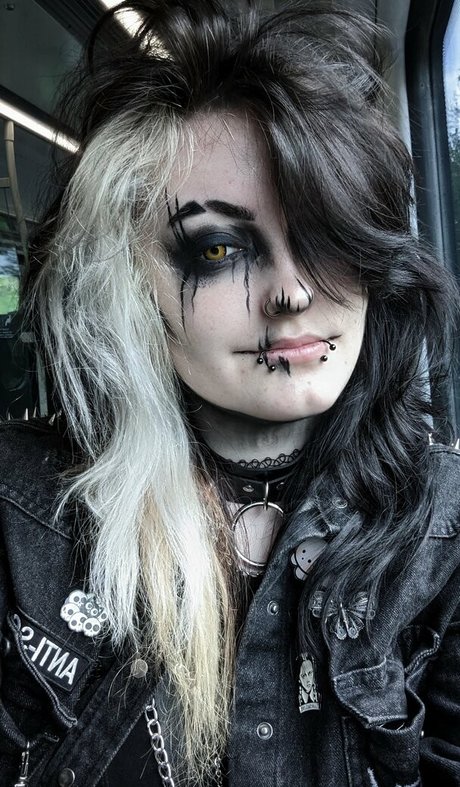 Foto desnuda filtrada de OnlyFans de Easygoinggoth