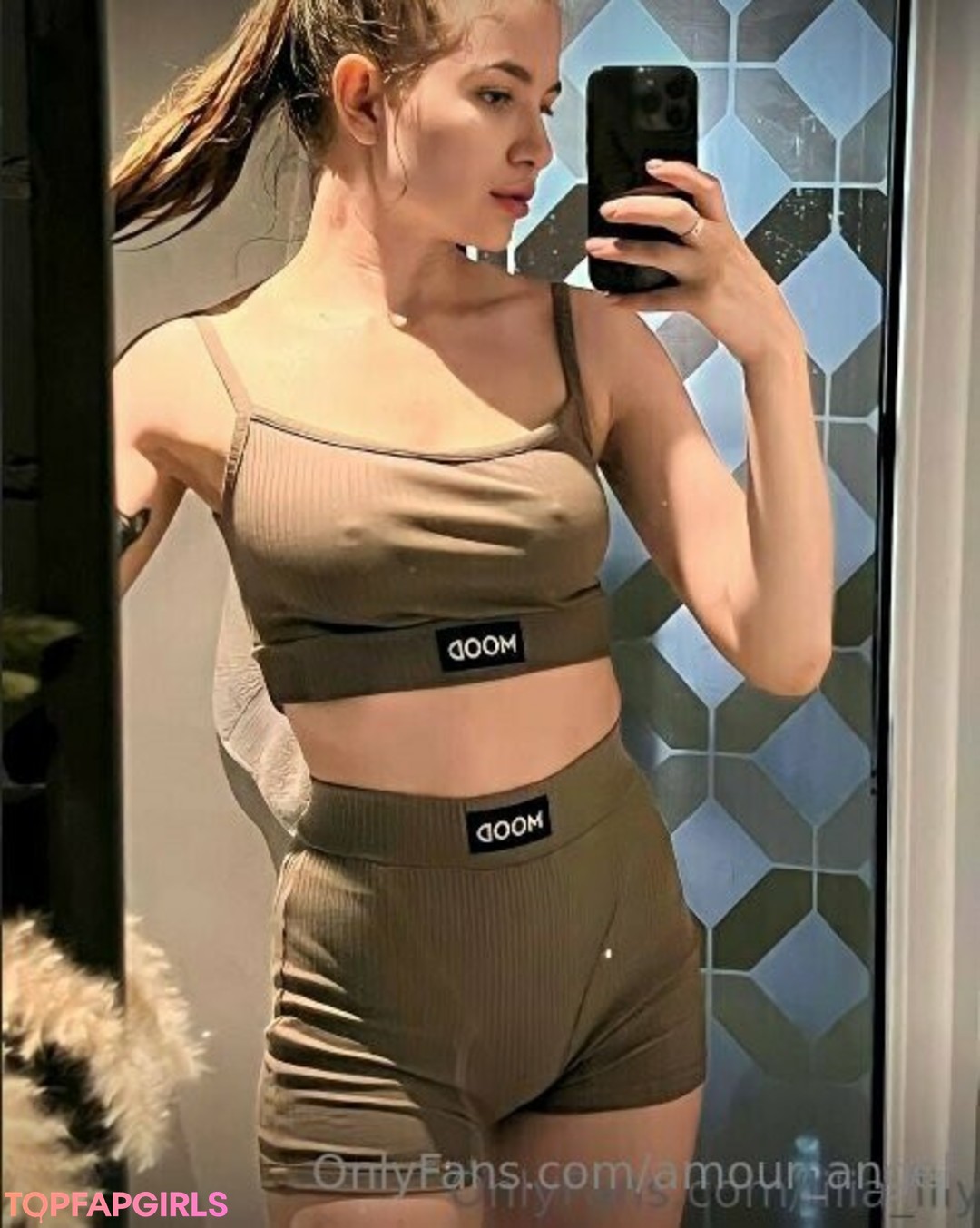 Foto desnuda filtrada de OnlyFans de Amourangel #425 Foto desnuda filtrada de OnlyFans de Amourangel #425