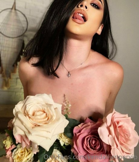 Foto desnuda filtrada de OnlyFans de Kendalljennervip