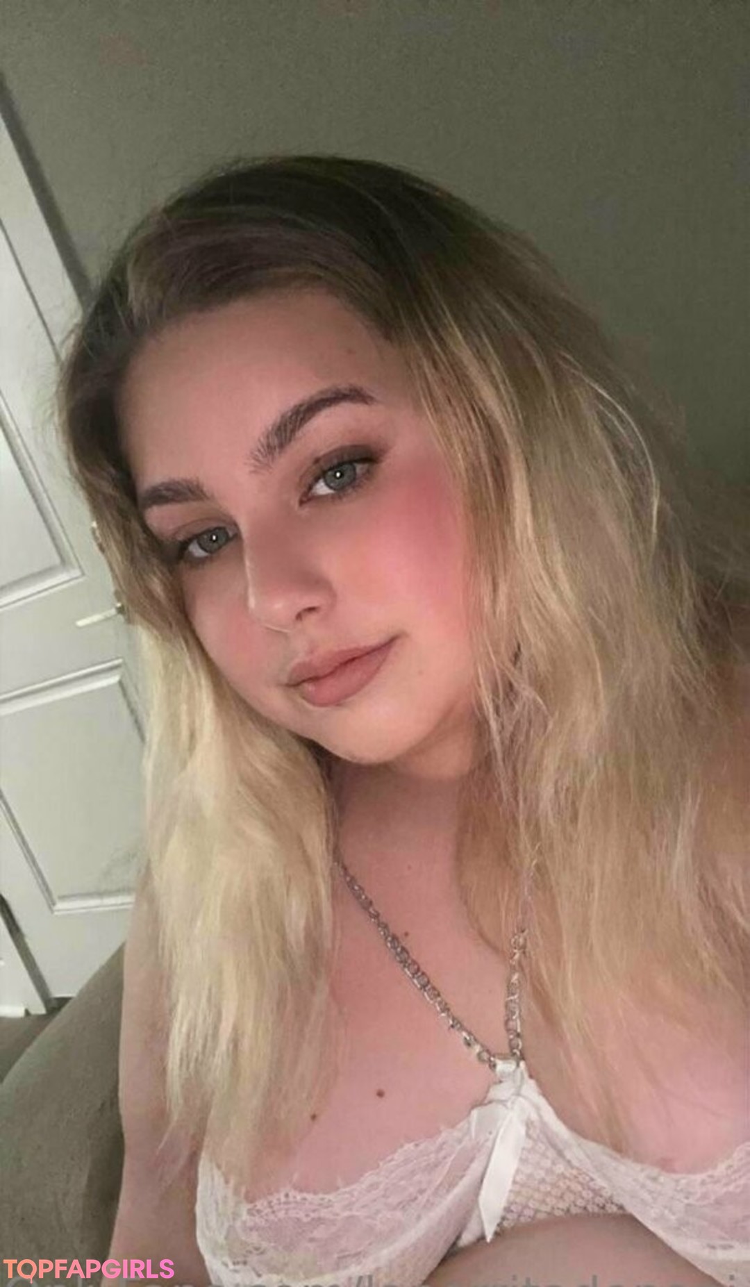 Foto desnuda filtrada de OnlyFans de Laperritadepapi #209 Foto desnuda filtrada de OnlyFans de Laperritadepapi #209