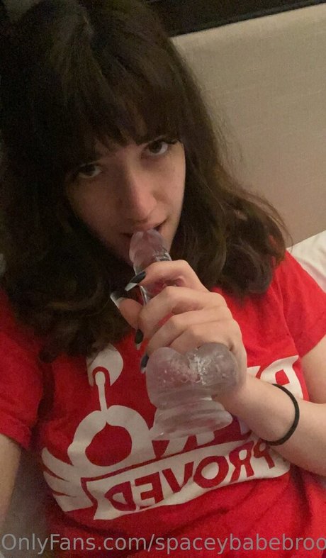 Spaceybabebrooke