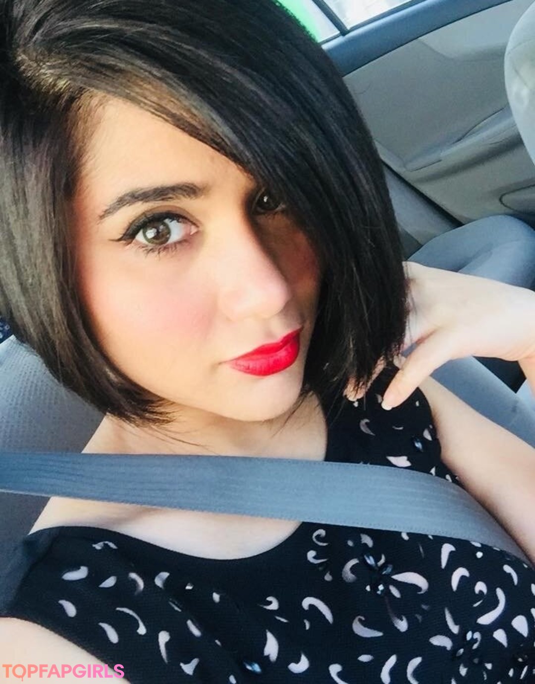 Foto desnuda filtrada de OnlyFans de Red Velvet Doll #12 Foto desnuda filtrada de OnlyFans de Red Velvet Doll #12