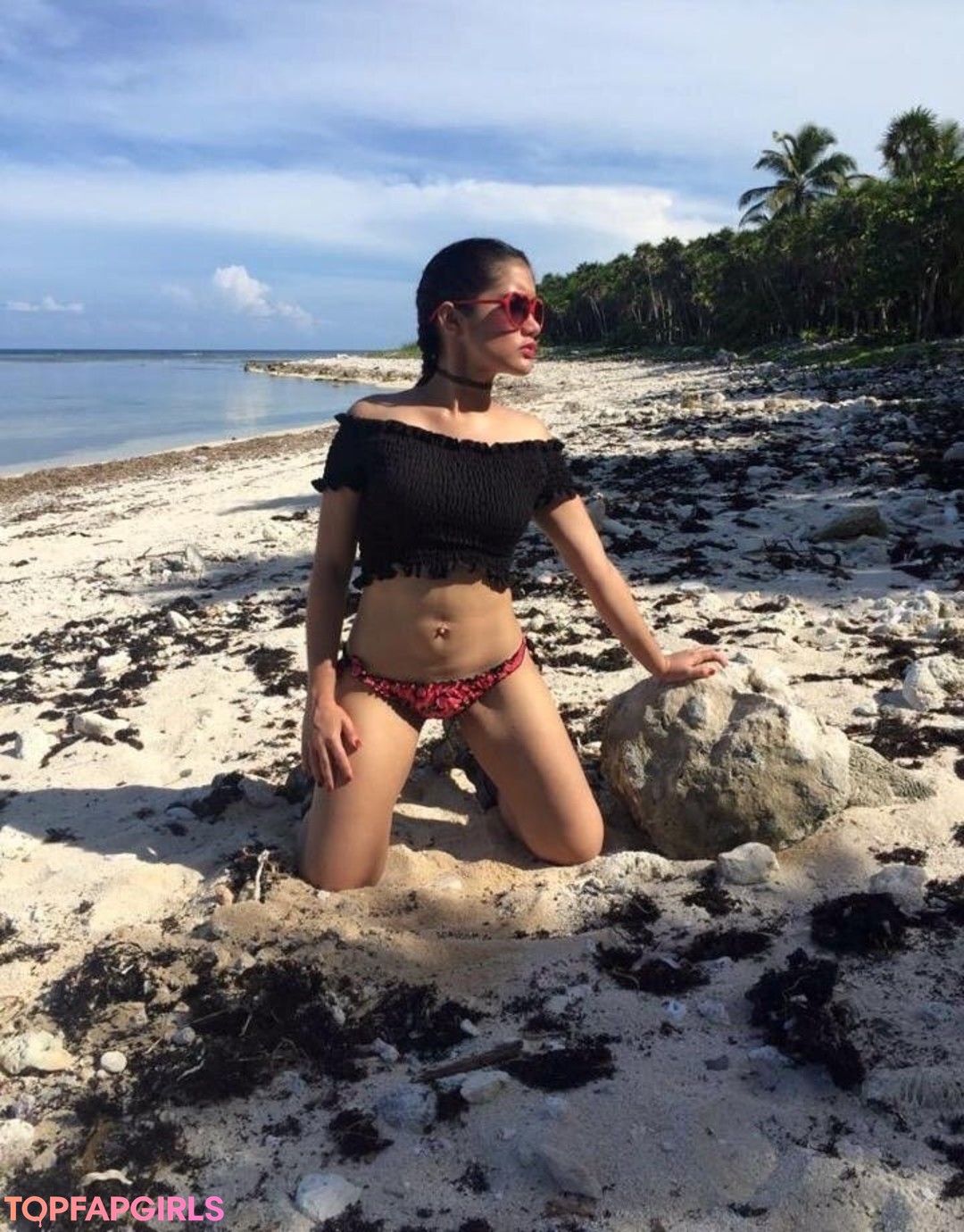 Foto desnuda filtrada de OnlyFans de Red Velvet Doll #13 Foto desnuda filtrada de OnlyFans de Red Velvet Doll #13