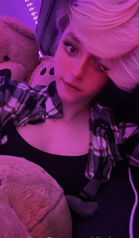 Foto desnuda filtrada de OnlyFans de Tikalovexo