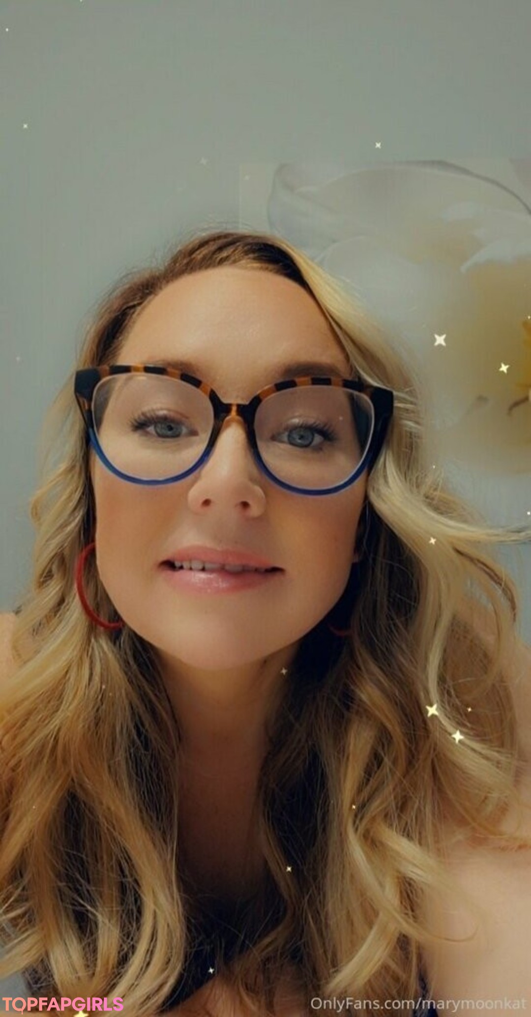 Foto desnuda filtrada de OnlyFans de Marymoonkat #22 Foto desnuda filtrada de OnlyFans de Marymoonkat #22