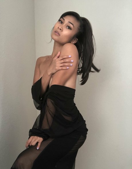 Foto desnuda filtrada de OnlyFans de Sunshinesina