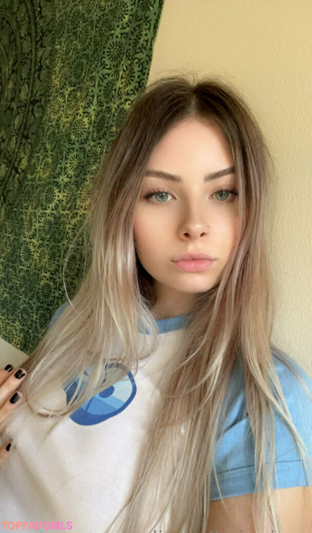 Foto desnuda filtrada de OnlyFans de Alignedbyjuniper #155 Foto desnuda filtrada de OnlyFans de Alignedbyjuniper #155