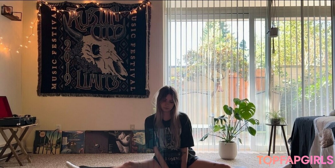 Foto desnuda filtrada de OnlyFans de Alignedbyjuniper #164 Foto desnuda filtrada de OnlyFans de Alignedbyjuniper #164