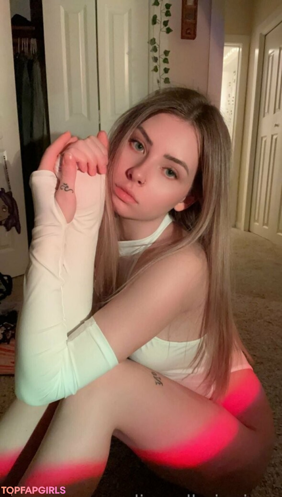 Foto desnuda filtrada de OnlyFans de Alignedbyjuniper #55 Foto desnuda filtrada de OnlyFans de Alignedbyjuniper #55