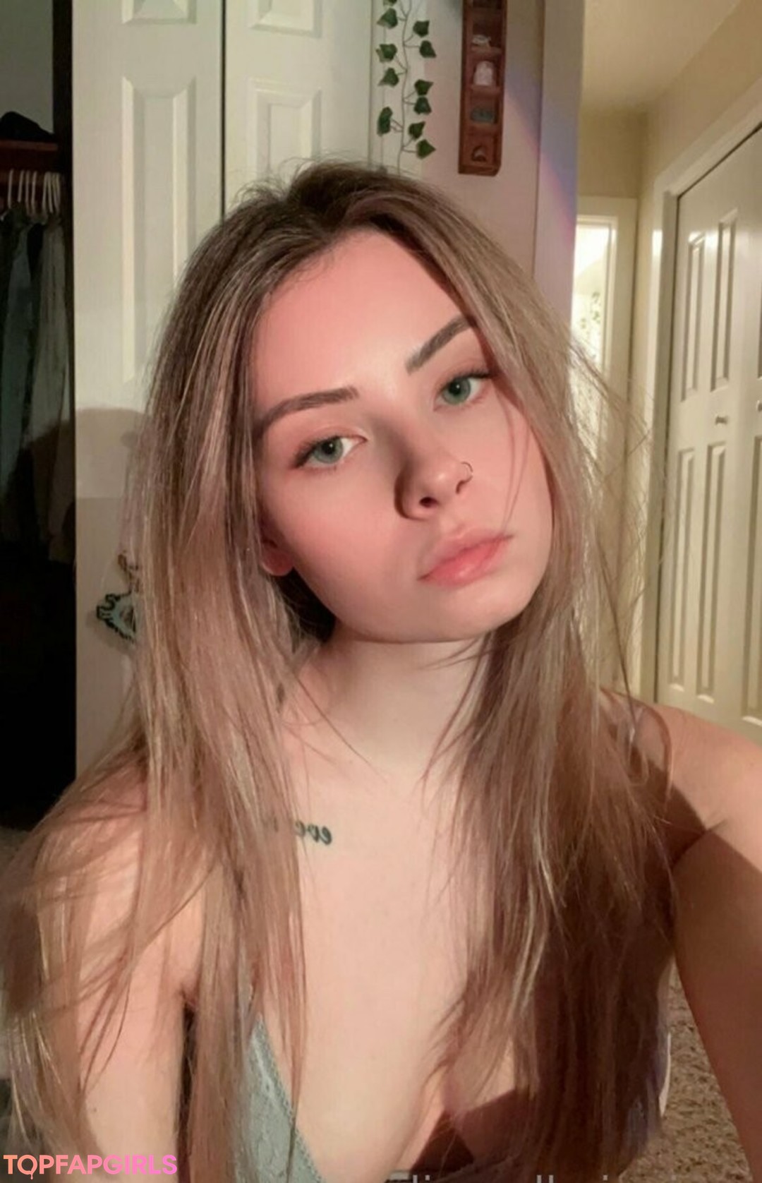 Foto desnuda filtrada de OnlyFans de Alignedbyjuniper #56 Foto desnuda filtrada de OnlyFans de Alignedbyjuniper #56