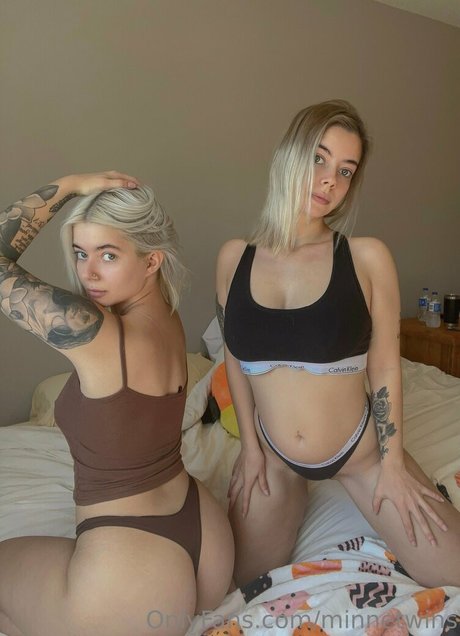 Foto desnuda filtrada de OnlyFans de Minnetwins