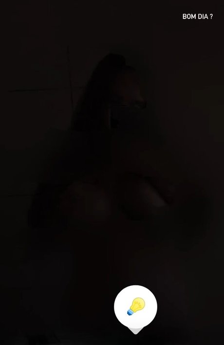 Foto desnuda filtrada de OnlyFans de Alecavalcanticorreia