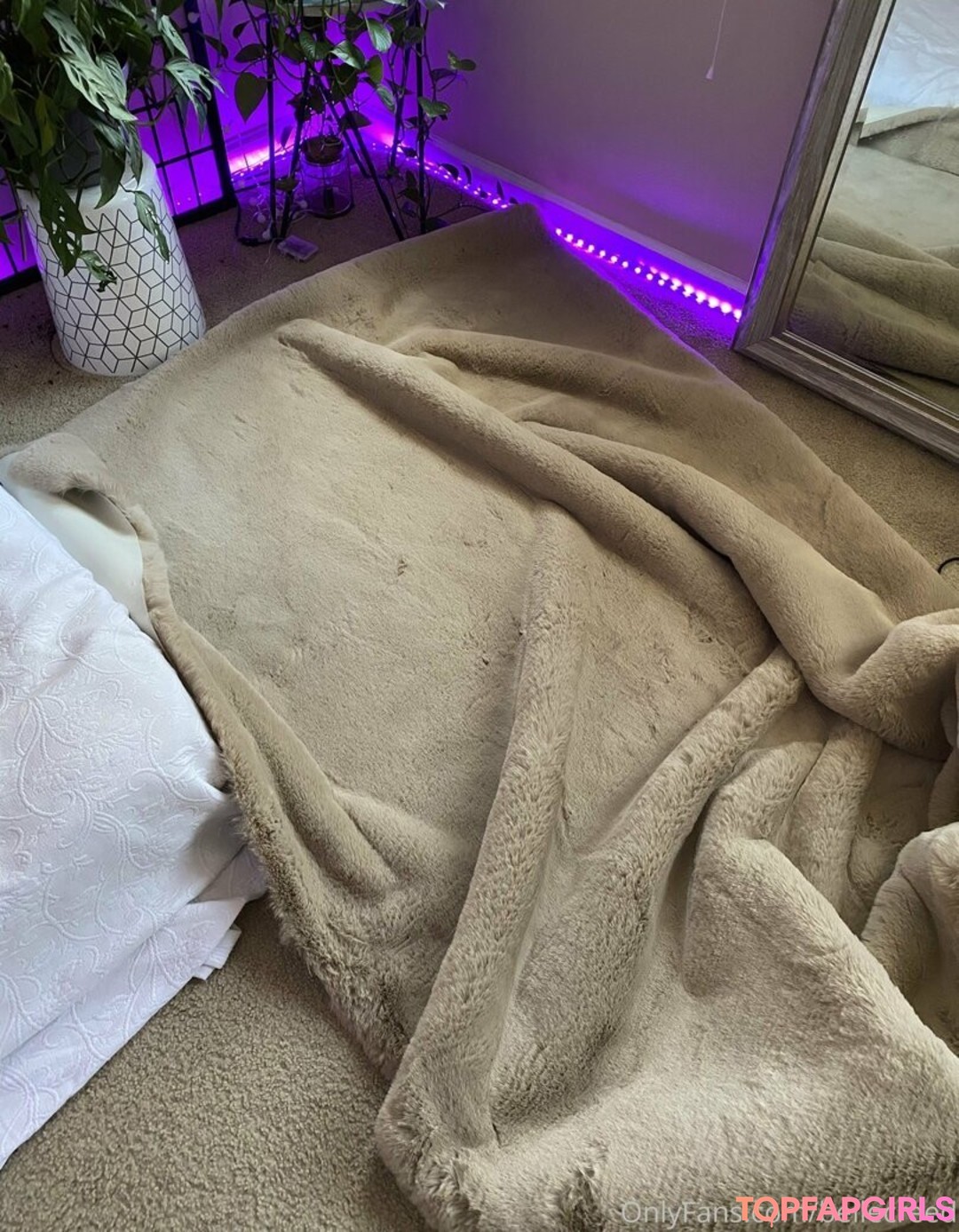 Foto desnuda filtrada de OnlyFans de Bellecreed #180 Foto desnuda filtrada de OnlyFans de Bellecreed #180