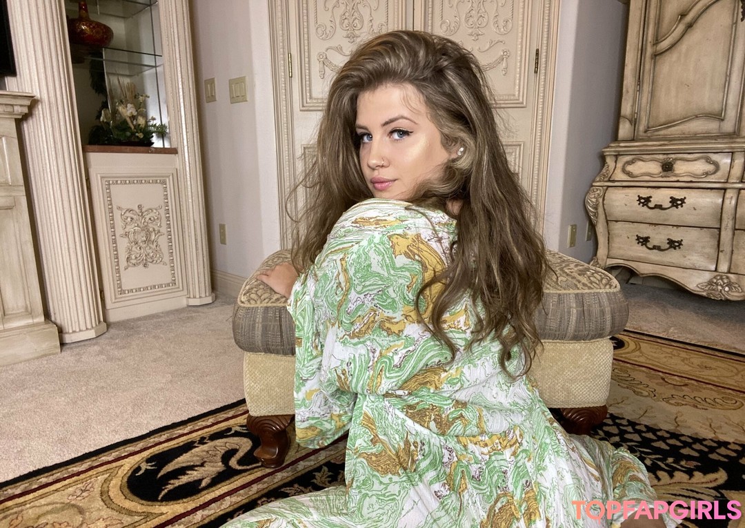 Foto desnuda filtrada de OnlyFans de Bellecreed #282 Foto desnuda filtrada de OnlyFans de Bellecreed #282