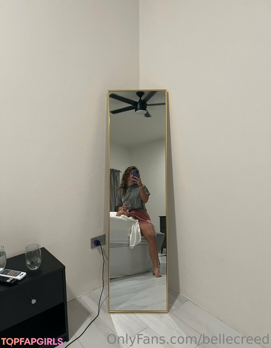 Foto desnuda filtrada de OnlyFans de Bellecreed #611 Foto desnuda filtrada de OnlyFans de Bellecreed #611