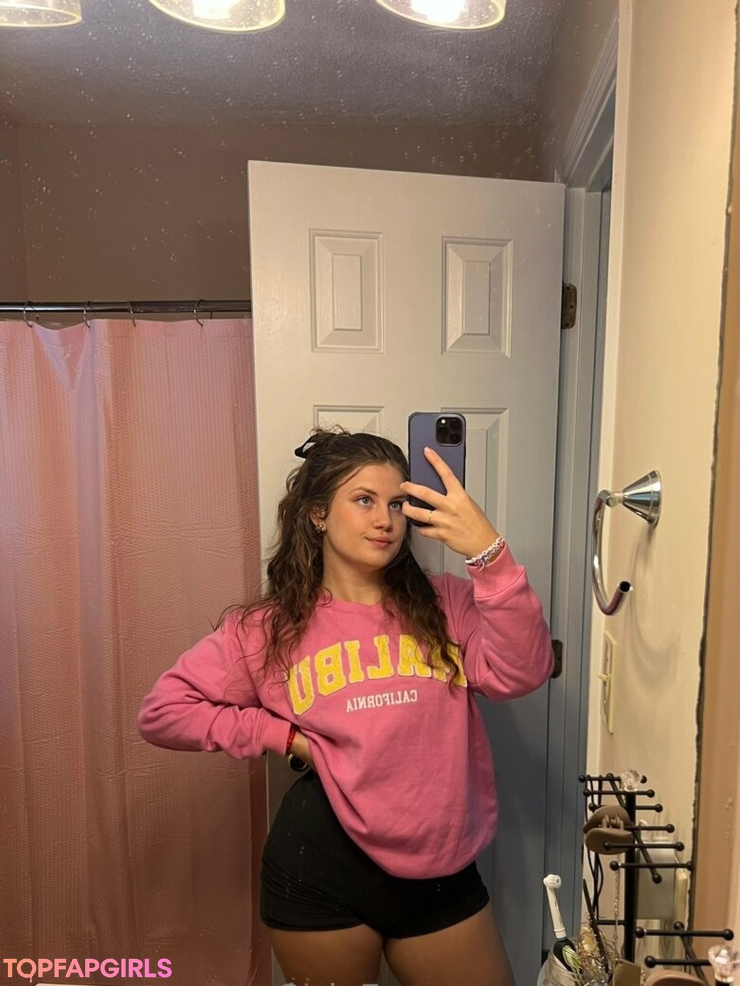 Foto desnuda filtrada de OnlyFans de Bellecreed #613 Foto desnuda filtrada de OnlyFans de Bellecreed #613