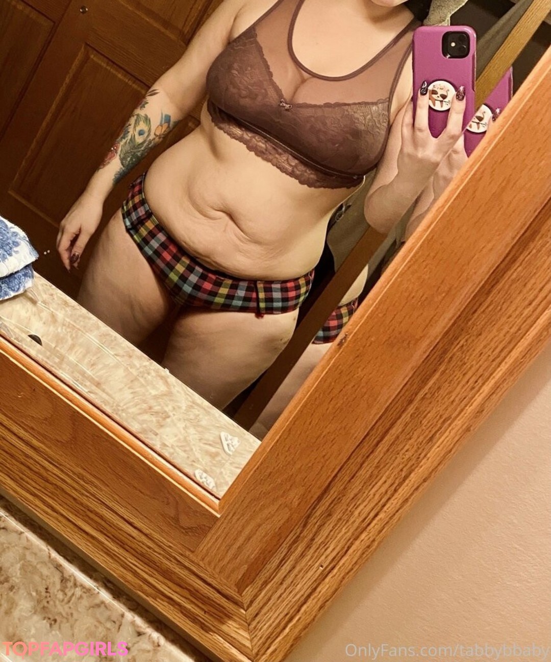 Foto desnuda filtrada de OnlyFans de Tabbybbaby #66 Foto desnuda filtrada de OnlyFans de Tabbybbaby #66