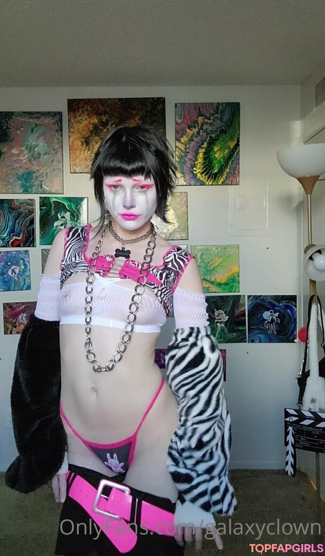 Foto desnuda filtrada de OnlyFans de Galaxyclown #28 Foto desnuda filtrada de OnlyFans de Galaxyclown #28