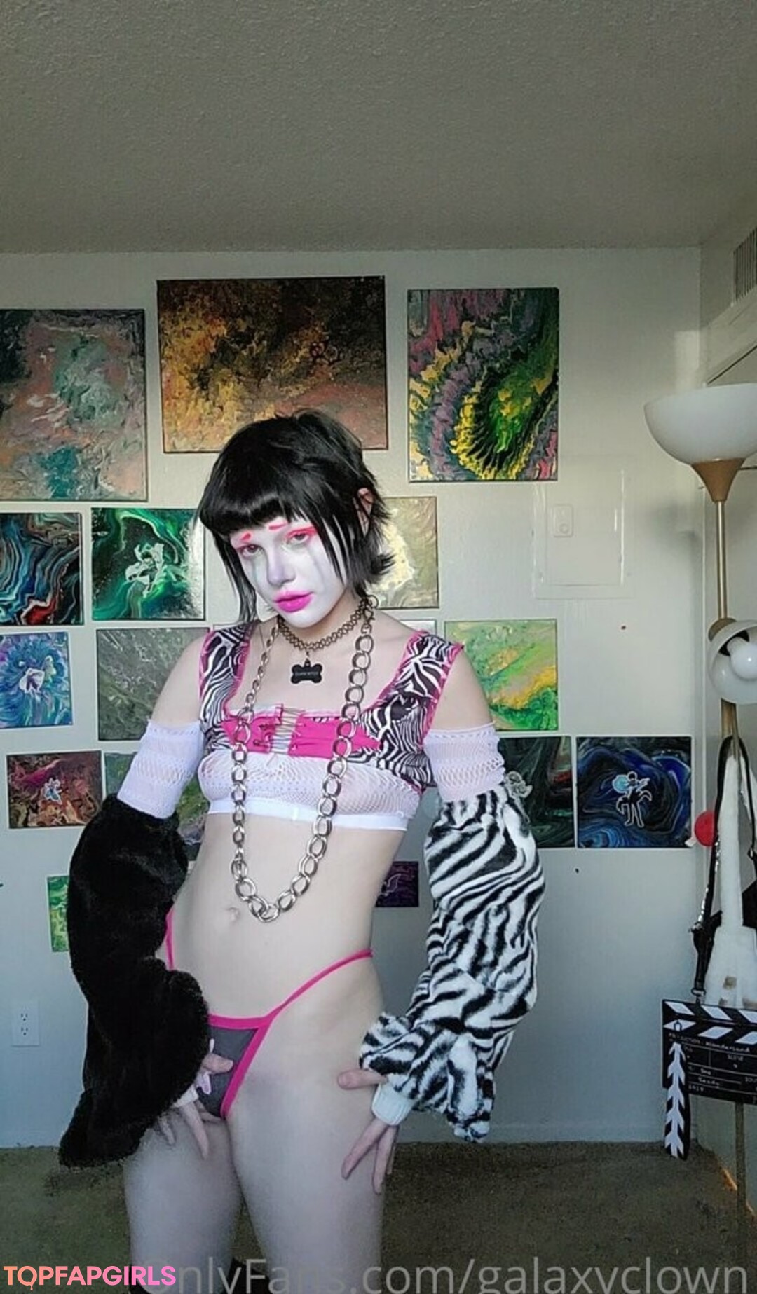 Foto desnuda filtrada de OnlyFans de Galaxyclown #29 Foto desnuda filtrada de OnlyFans de Galaxyclown #29