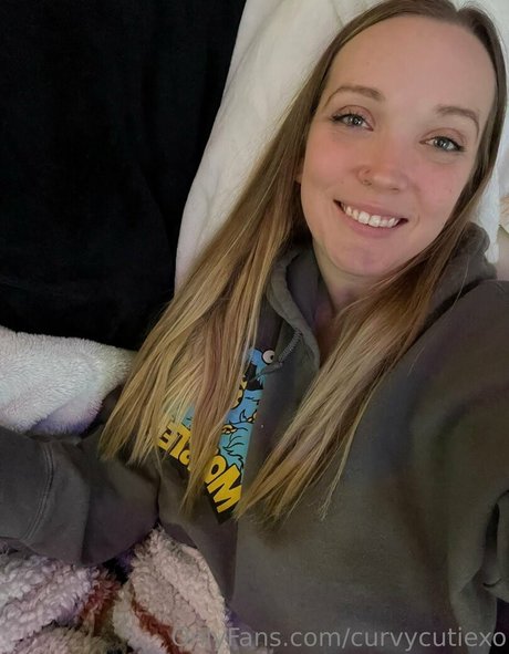 Curvycutiexo