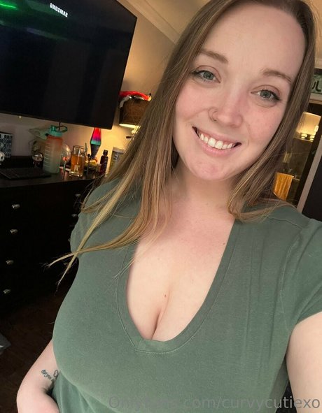 Curvycutiexo