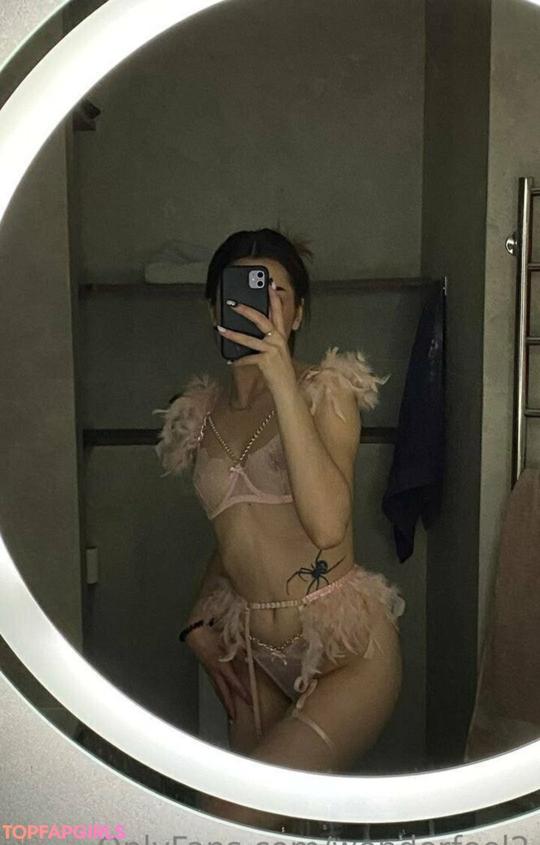 Foto desnuda filtrada de OnlyFans de Wonderfeel2 #328 Foto desnuda filtrada de OnlyFans de Wonderfeel2 #328