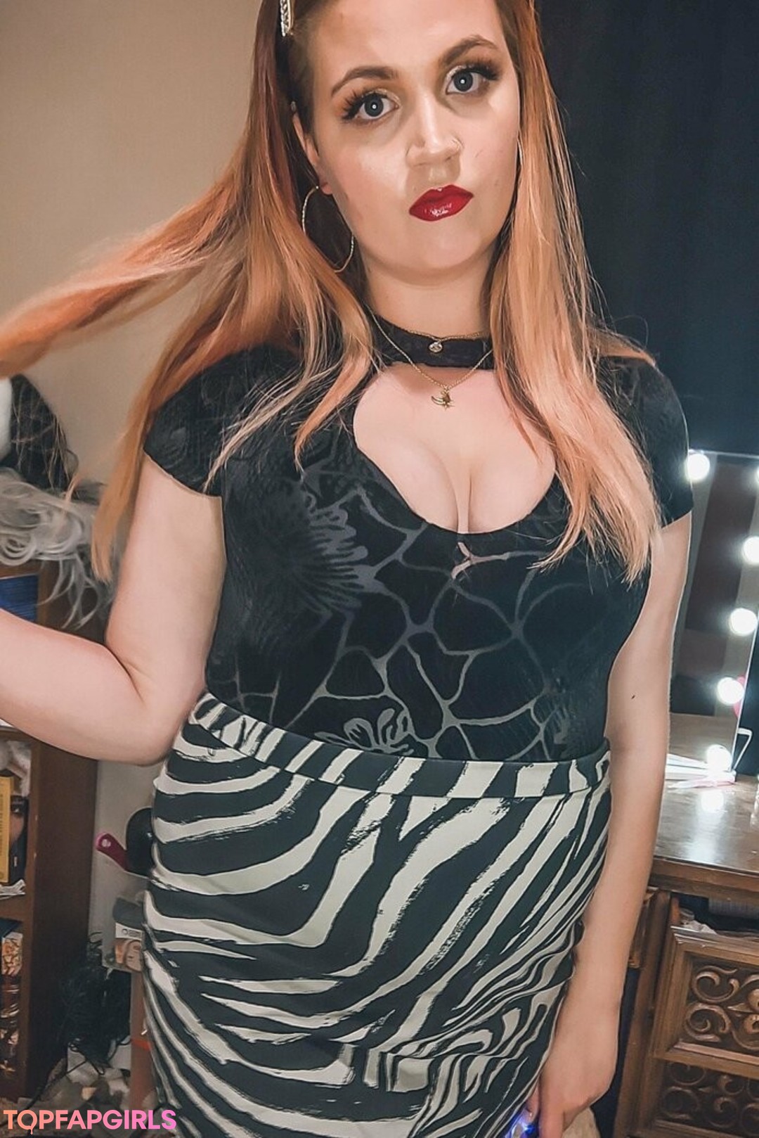 Foto desnuda filtrada de OnlyFans de Kinkycurvykat #47 Foto desnuda filtrada de OnlyFans de Kinkycurvykat #47