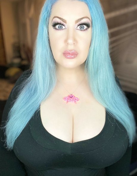 Goddess Zenova