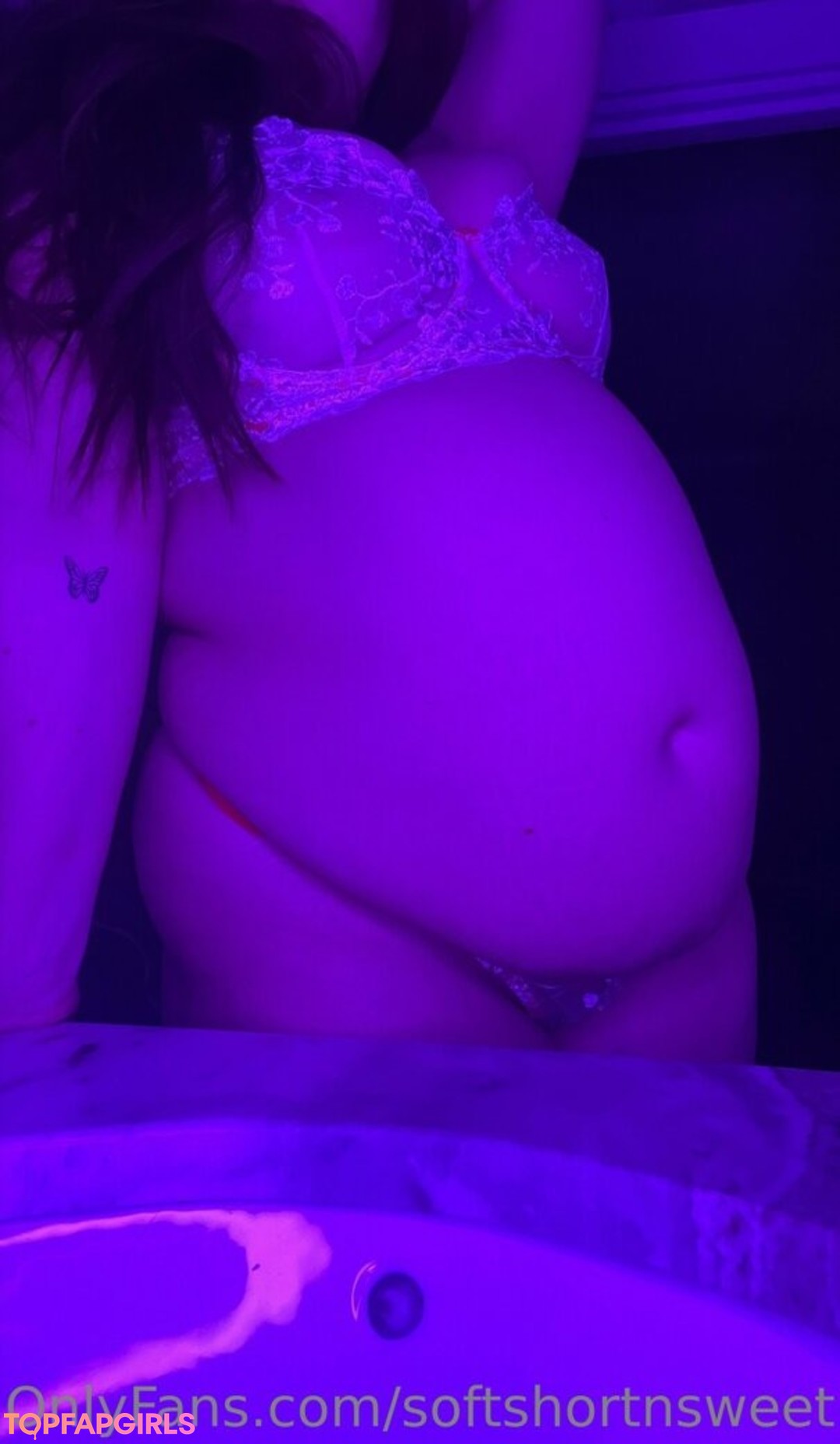 Foto desnuda filtrada de OnlyFans de Softshortnsweet #50 Foto desnuda filtrada de OnlyFans de Softshortnsweet #50