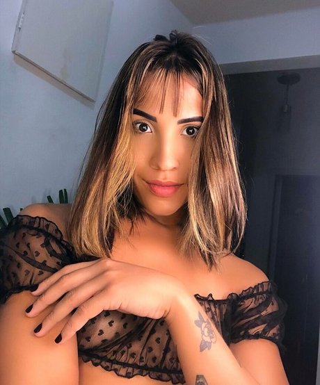 Cassia Fernandez