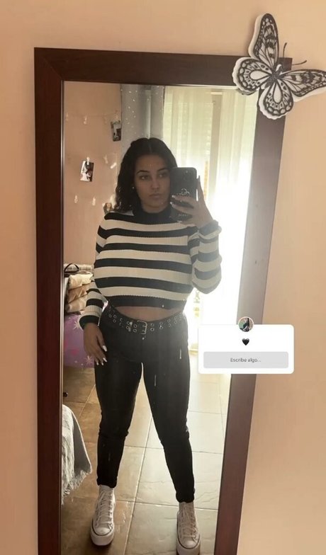 Foto desnuda filtrada de OnlyFans de Anneris18