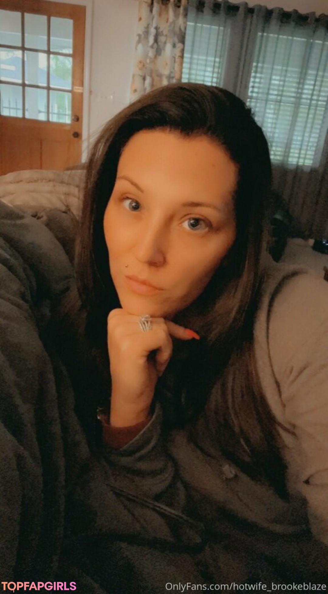 Foto desnuda filtrada de OnlyFans de Hotwifebrookeblaze #111 Foto desnuda filtrada de OnlyFans de Hotwifebrookeblaze #111