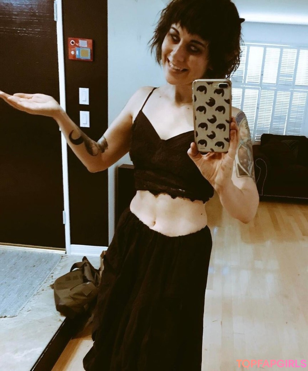 Foto desnuda filtrada de OnlyFans de Holly Conrad #21 Foto desnuda filtrada de OnlyFans de Holly Conrad #21