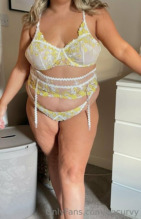 Foto desnuda filtrada de OnlyFans de Bpcurvy