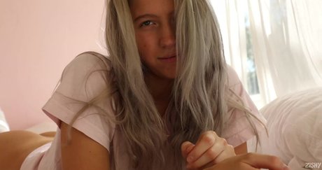 Maddie Crump